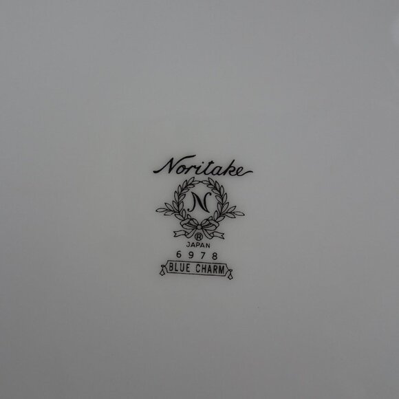 Noritake Blue Charm Flowers 4-Set Dinner Plates Platinum Trim - Picture 10 of 12